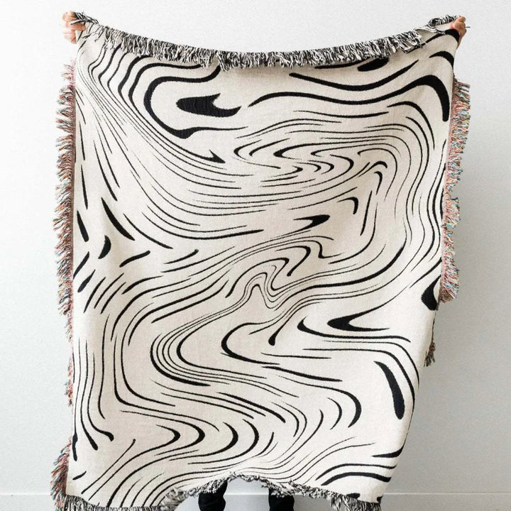 Lisslune | abstract waves throw blanket