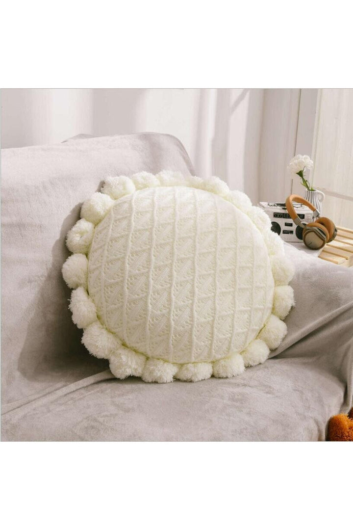 Lisslune | decorated round cushions