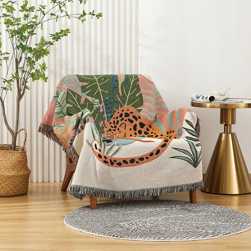 Lisslune | Jungle Cats Woven Throw Blanket