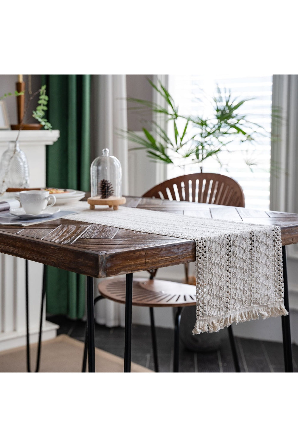 Lisslune | Table Runner - Light Academia