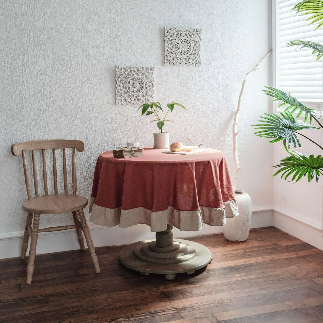 Lisslune | Charm Ruffle Tablecloth