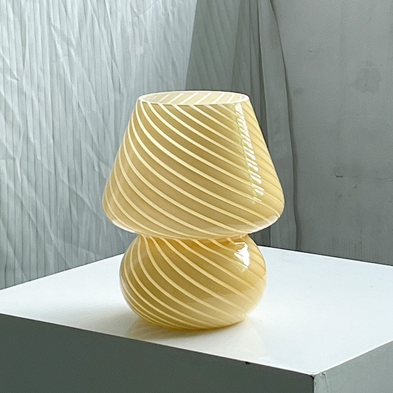 Lisslune | LED Desk Lamp in Mushroom Shape made of Glass