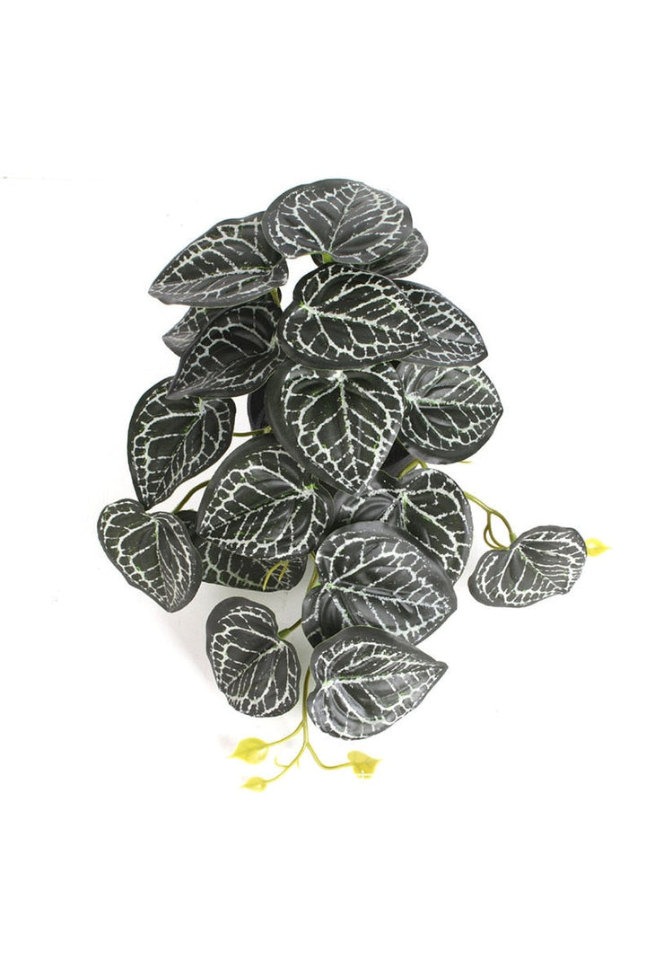 Lisslune | green grapevine wall decoration