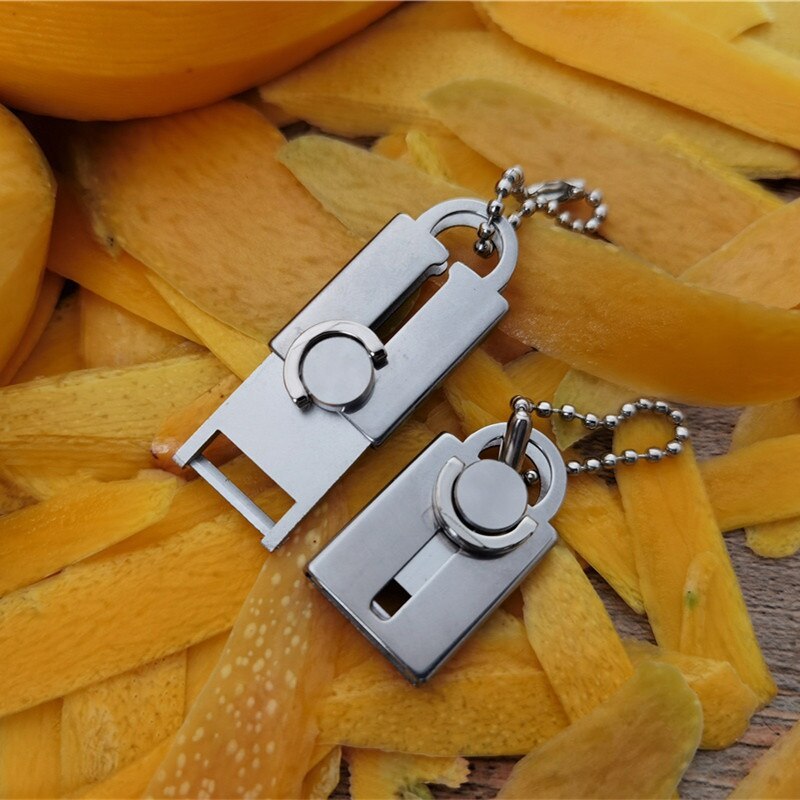 Lisslune | Stainless Steel Mini Vegetable Peeler Keychain