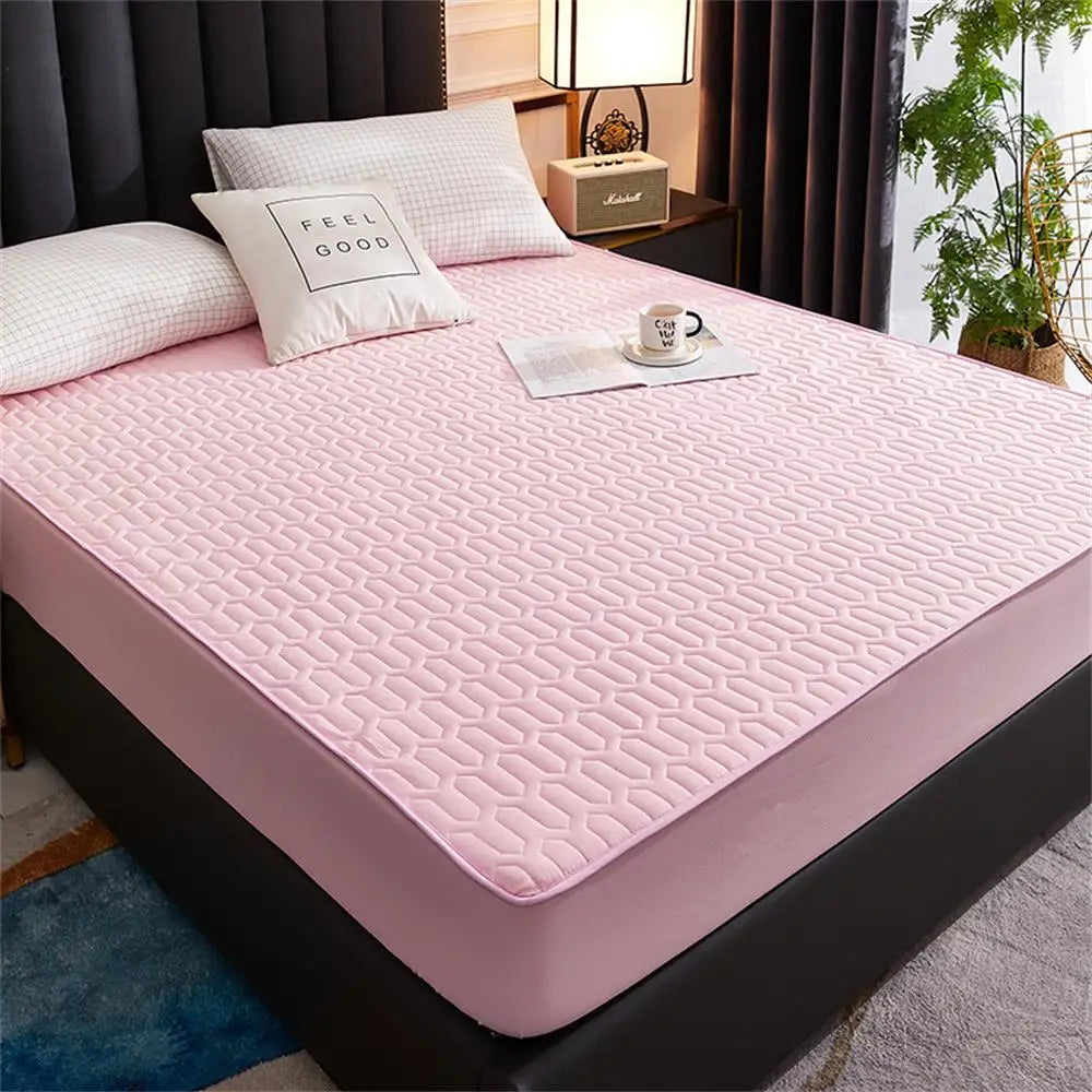 Lisslune | Waterproof Ultra-Soft Fitted Latex Mattress Pad Cover