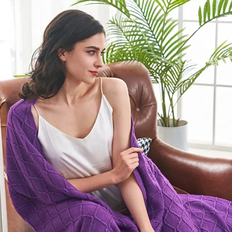 Lisslune | purple diamond knit blanket