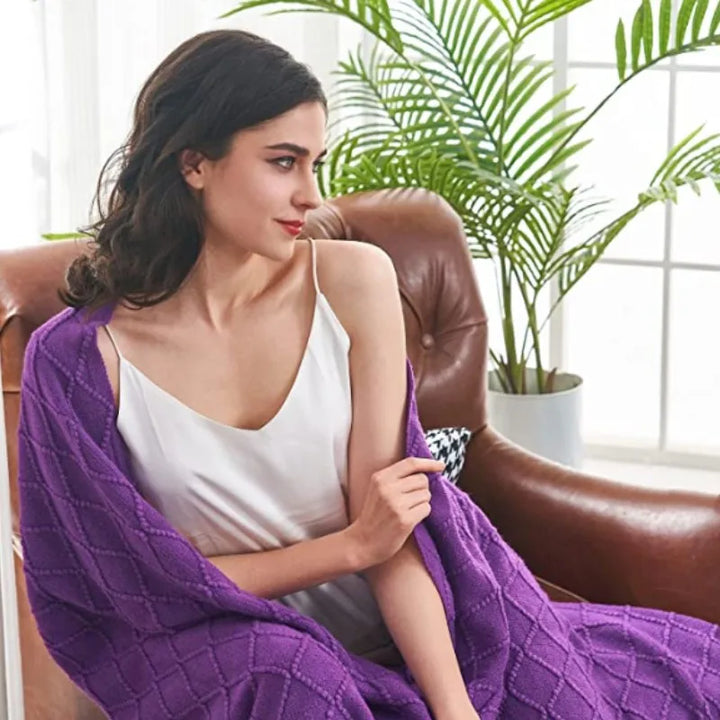 Lisslune | purple diamond knit blanket