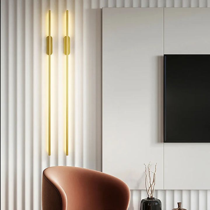 Lisslune | SofaLume – Modern Wall Lamp in Black and Gold for Stylish Living
