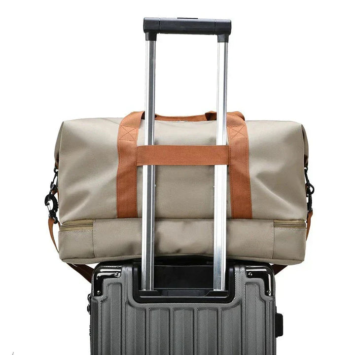 Lisslune | CarryOnFit Travel Bag - Luxurious Crossbody Travel Bag for Active Adventurers