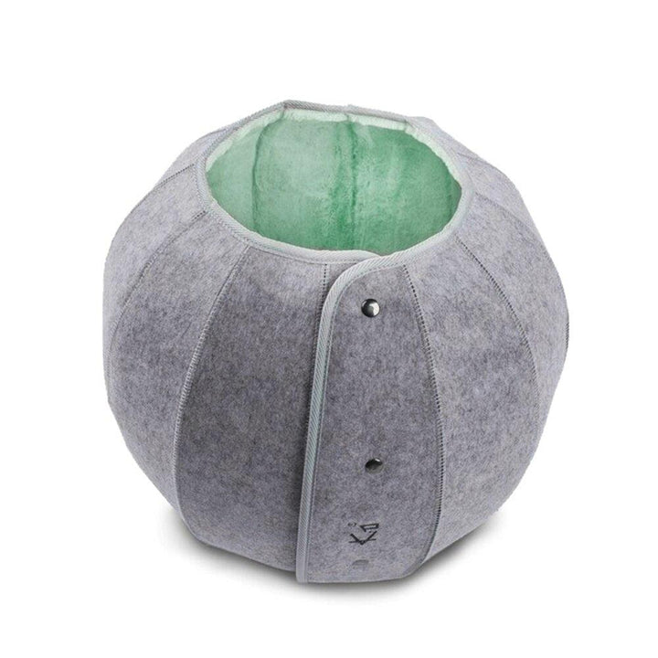 Lisslune | Cozy Conch Cat Shelter & Multifunctional Play Tunnel: The Perfect Escape for Your Friendly Cat