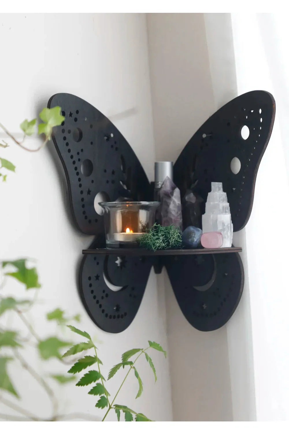 Lisslune | Crystal wall shelf