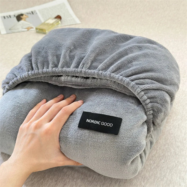 Rynx | 2024 New Comfortable and Warm A-Class High Weight Milk Velvet Unique Bed Sheet