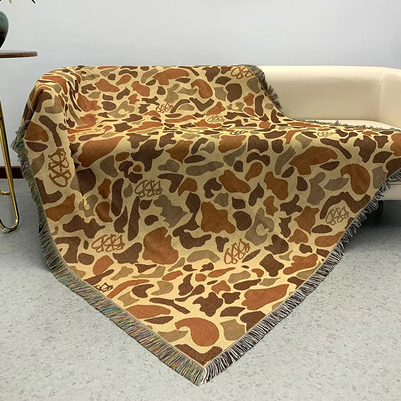 Lisslune | Woodland Celebration Blanket