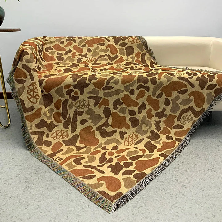 Lisslune | Woodland Celebration Blanket