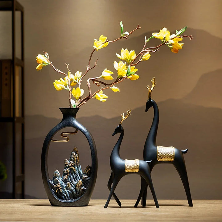 Lisslune | TranquilPeak – Artistic Ceramic Mountain Landscape Vase | Elegant Black Interior Decor