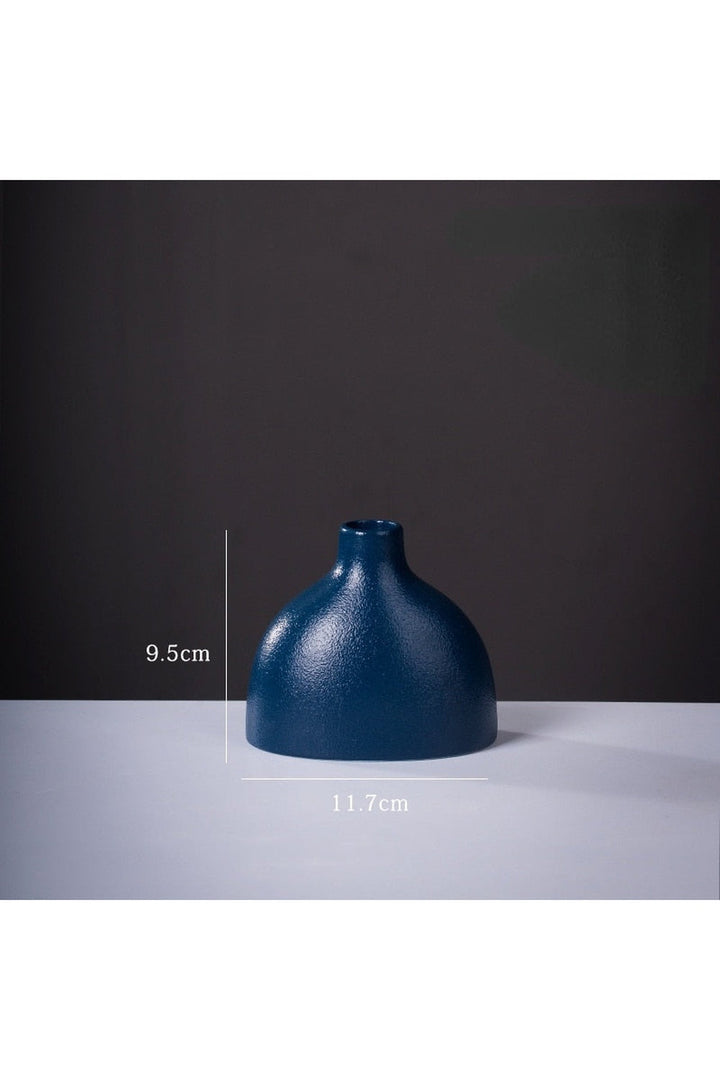 Lisslune | pastel-colored vases