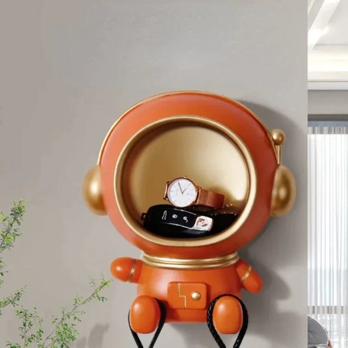 Lisslune | GalacticHolder - functional astronaut-inspired key holder