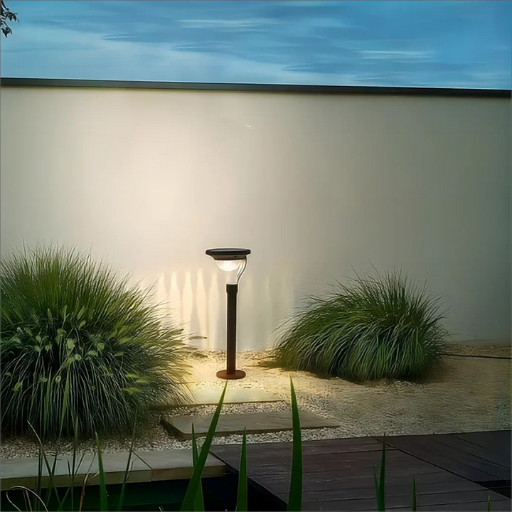 Lisslune | – Ultra high-performance solar lamp for outdoor use