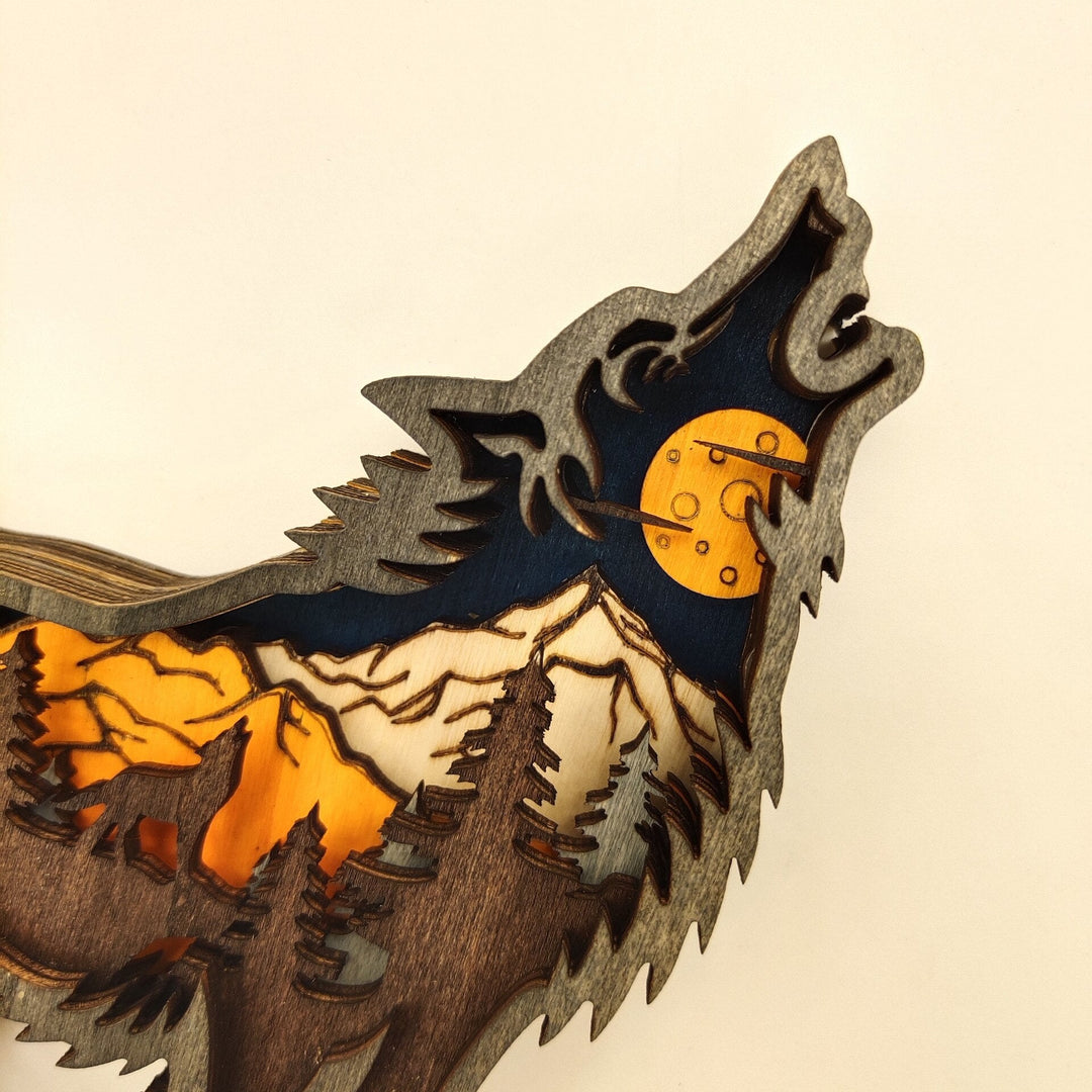 Lisslune | Nightglow Wooden Craft Wolf Decor