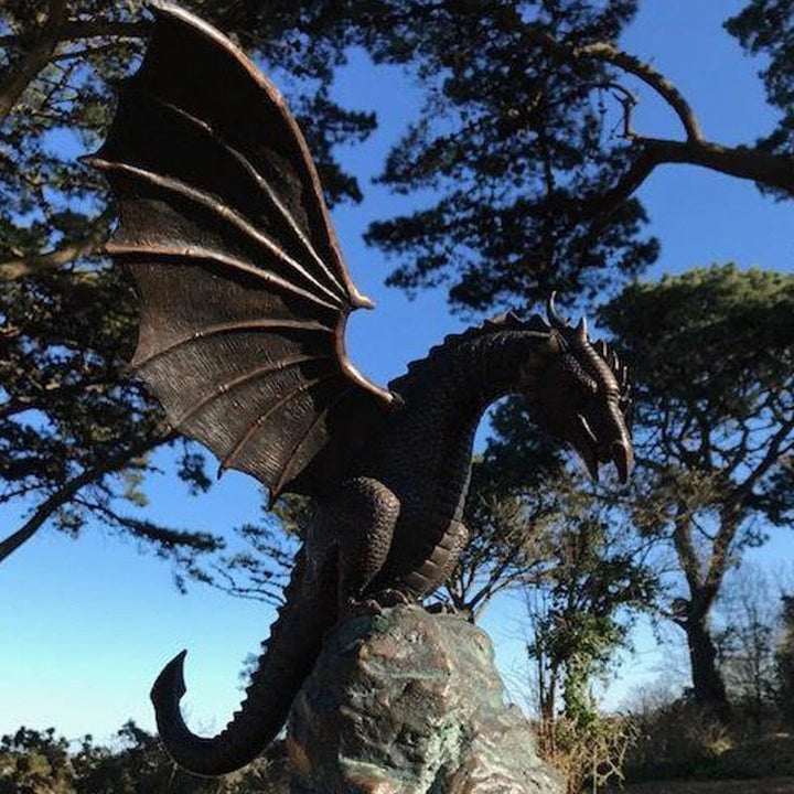 Lisslune | Majestic Fire-Breathing Dragon Fountain Sculpture