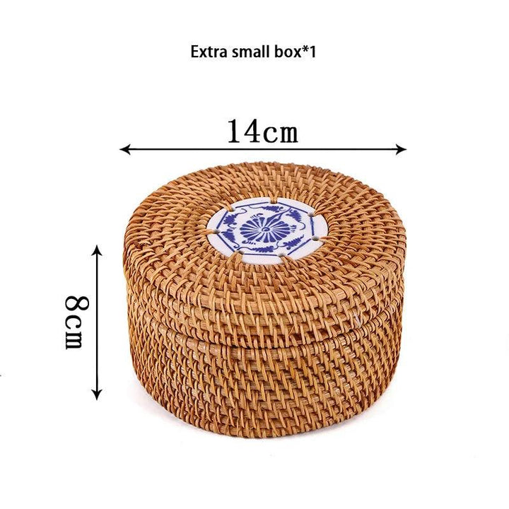 Lisslune | Elegant handwoven rattan tea box: The perfect organizer for tea lovers