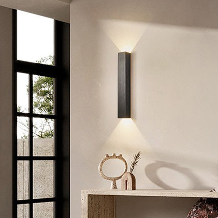 Lisslune | BeamLuxe – Sleek Outdoor Lamp for Contemporary Spaces