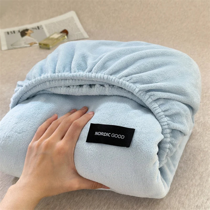 Rynx | 2024 New Comfortable and Warm A-Class High Weight Milk Velvet Unique Bed Sheet