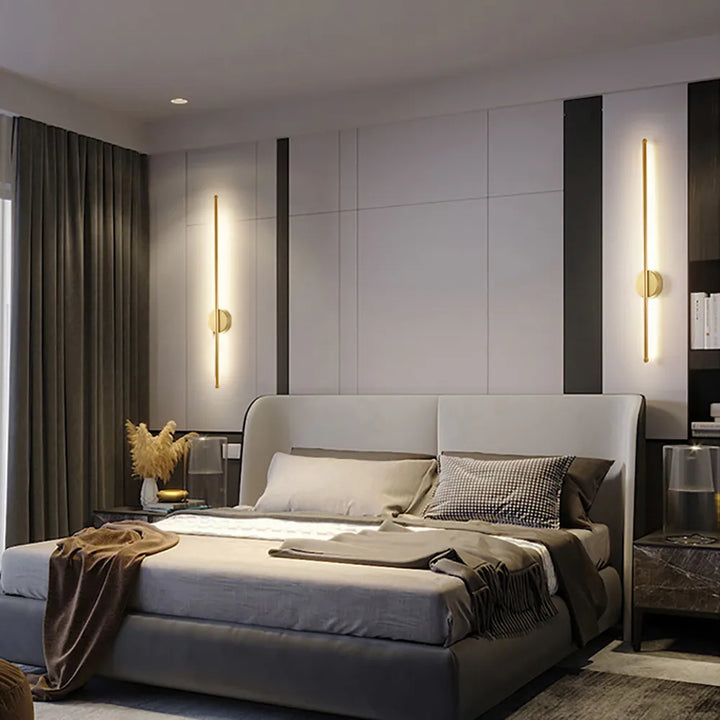 Lisslune | SofaLume – Modern Wall Lamp in Black and Gold for Stylish Living