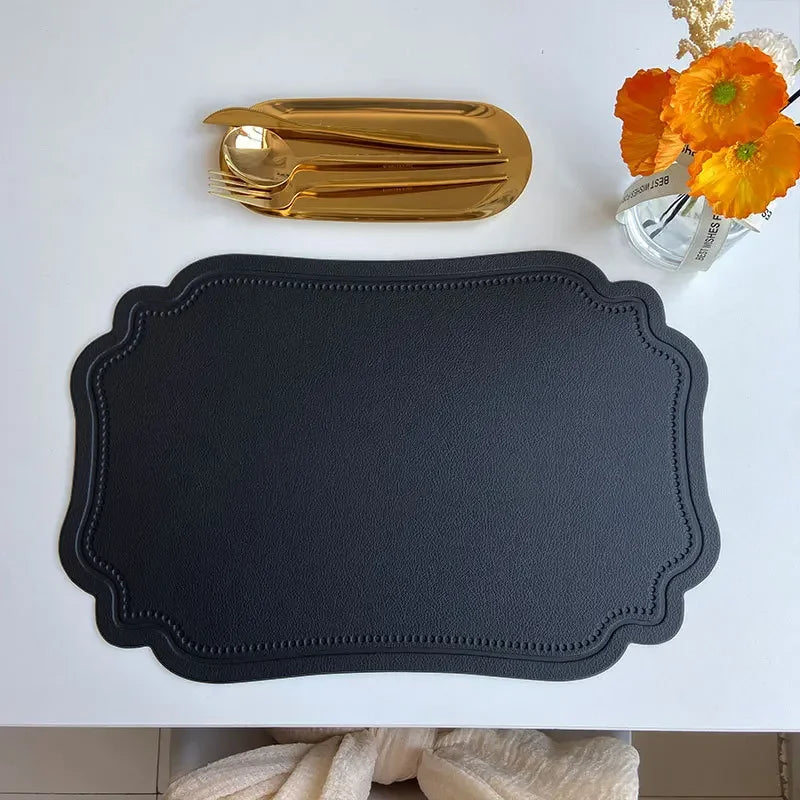 Lisslune | Zachary Placemat