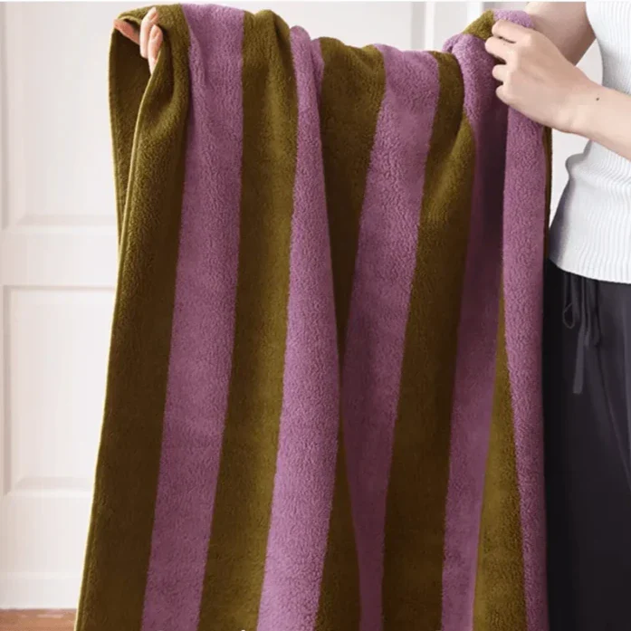 Lisslune | Retro Stripes Towel (Chunky)