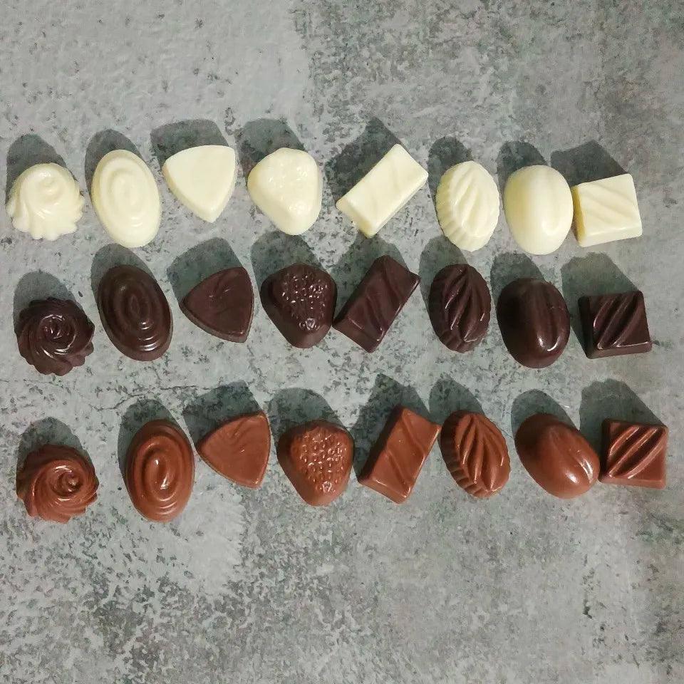 Lisslune | Miniature Synthetic Chocolate Candy Collection for Dollhouse Decoration - 24 Piece DIY Cake Accessories