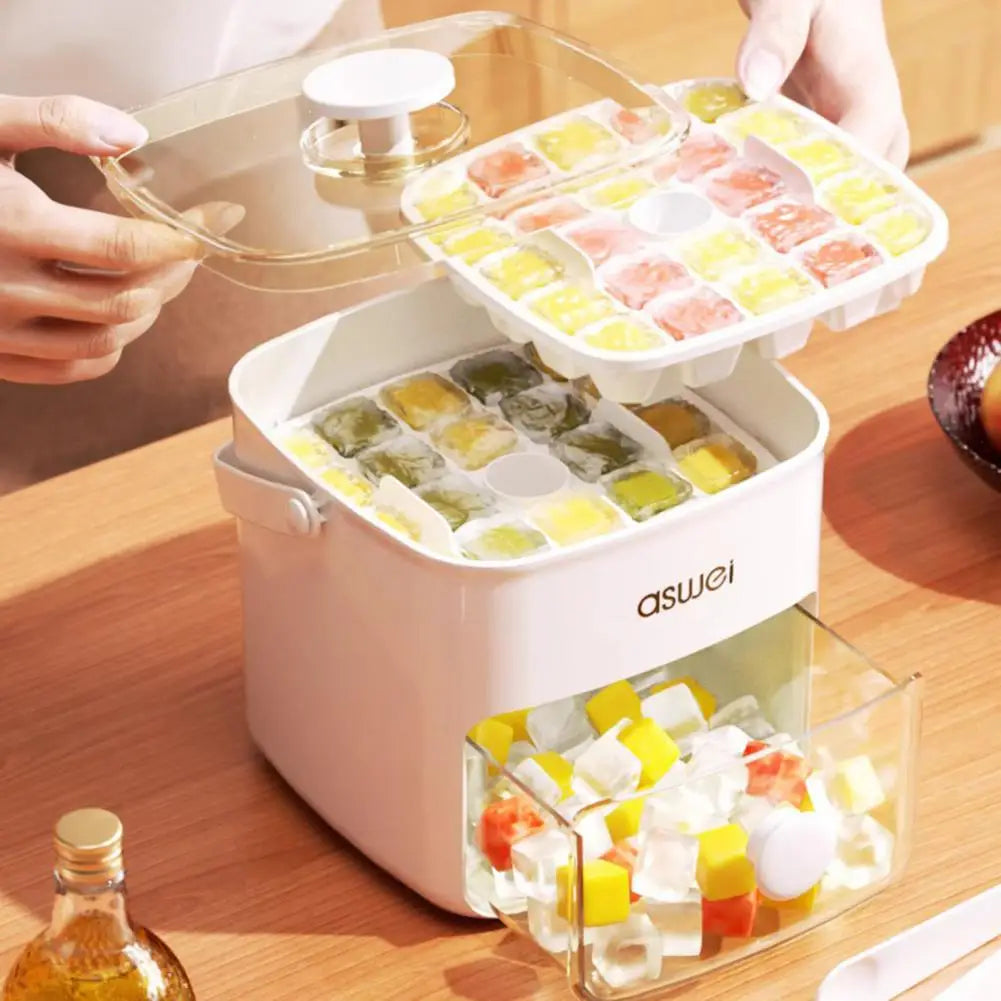 Lisslune | High Capacity Easy Press Frozen Ice Ball Maker