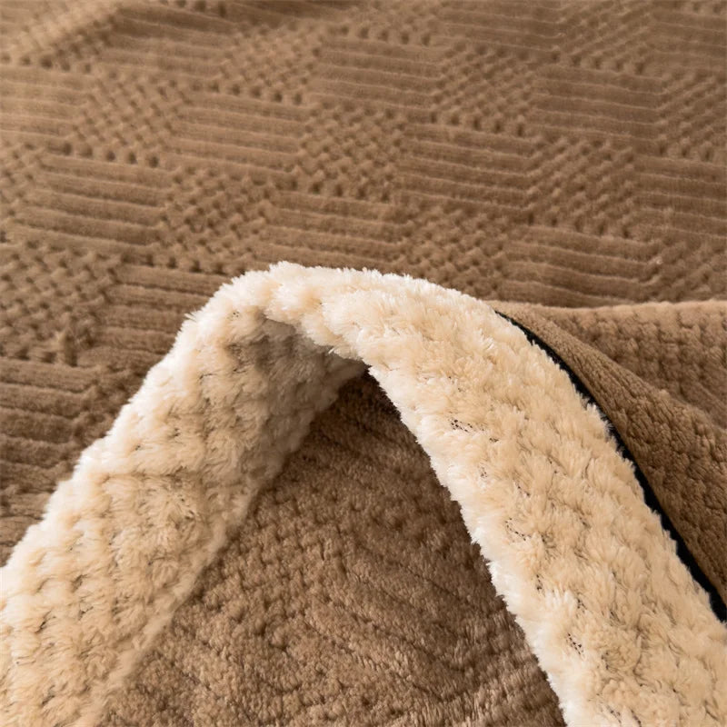 Rynx IEncrypted Carved Velvet Autumn Winter Warm Sofa Blanket Soft Comfortable Warm Bedspreads Throws Fluffy Breathable Bed Sheets