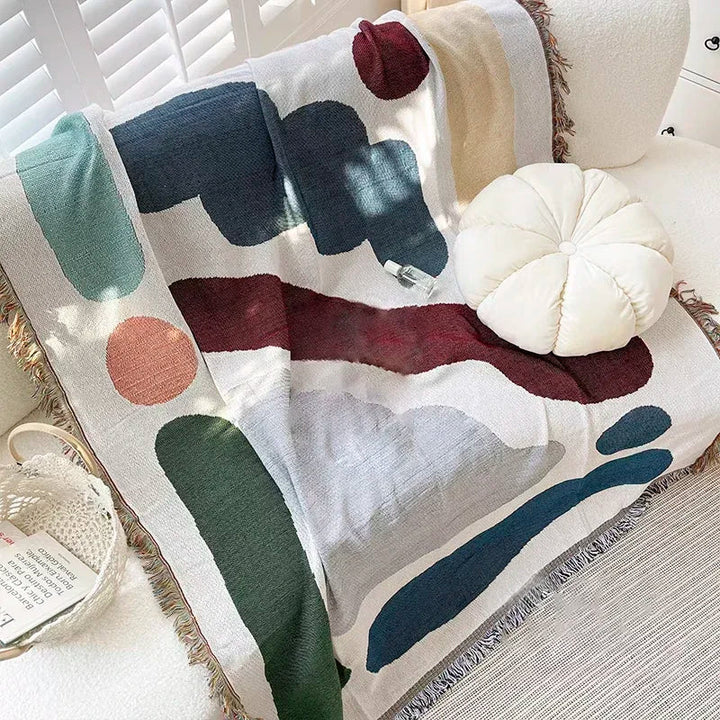 Lisslune | nature-inspired tapestry blanket