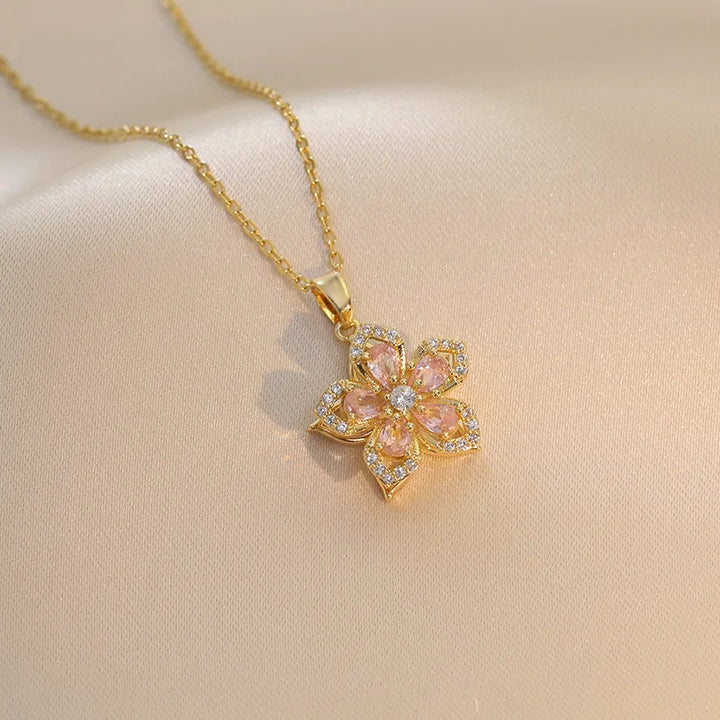 Lisslune | Rotating Flower Necklace