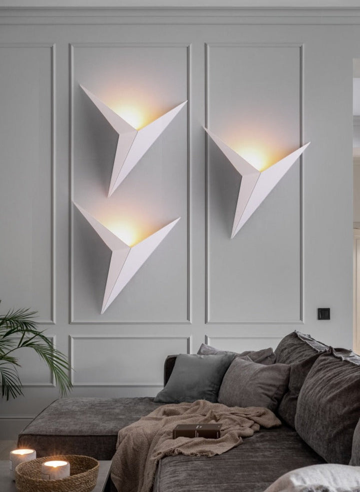 Lisslune | TriGlow – Triangular Wall Lamp for Sleek, Modern Lighting