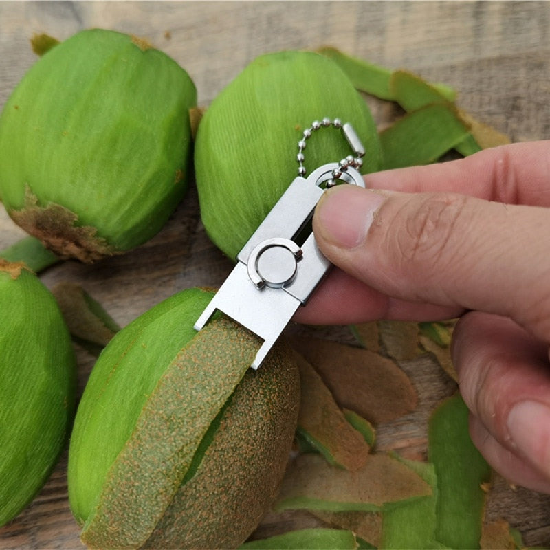 Lisslune | Stainless Steel Mini Vegetable Peeler Keychain