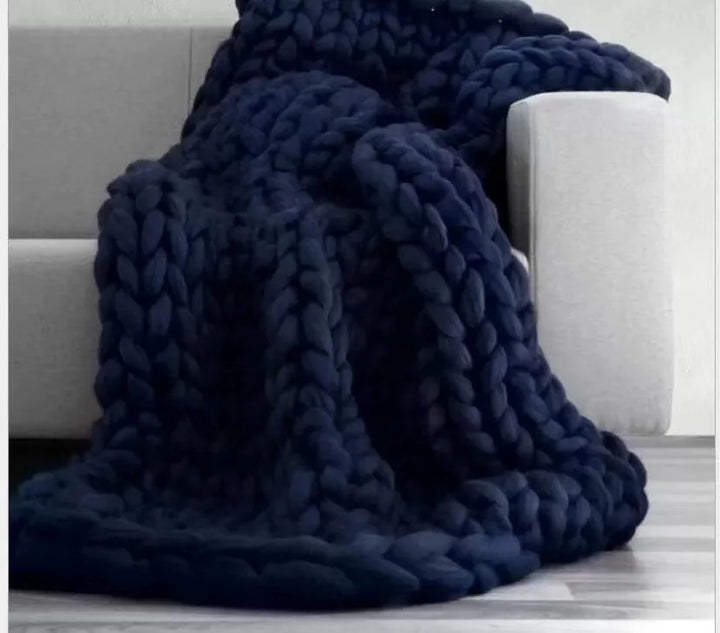 Lisslune | Chunky Knit Blanket – Cozy Wool Blanket for Every Room – Soft & Warm – Perfect for Sofa and Bed