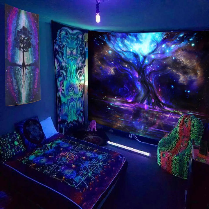 Lisslune | Mushroom Glow Wall Carpet