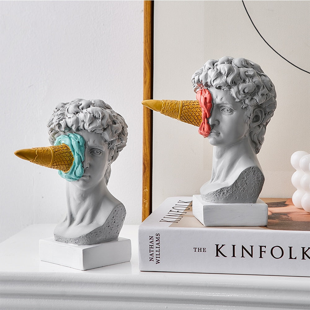Lisslune | David Figurine with Ice Cream Home Decoration Sculpture