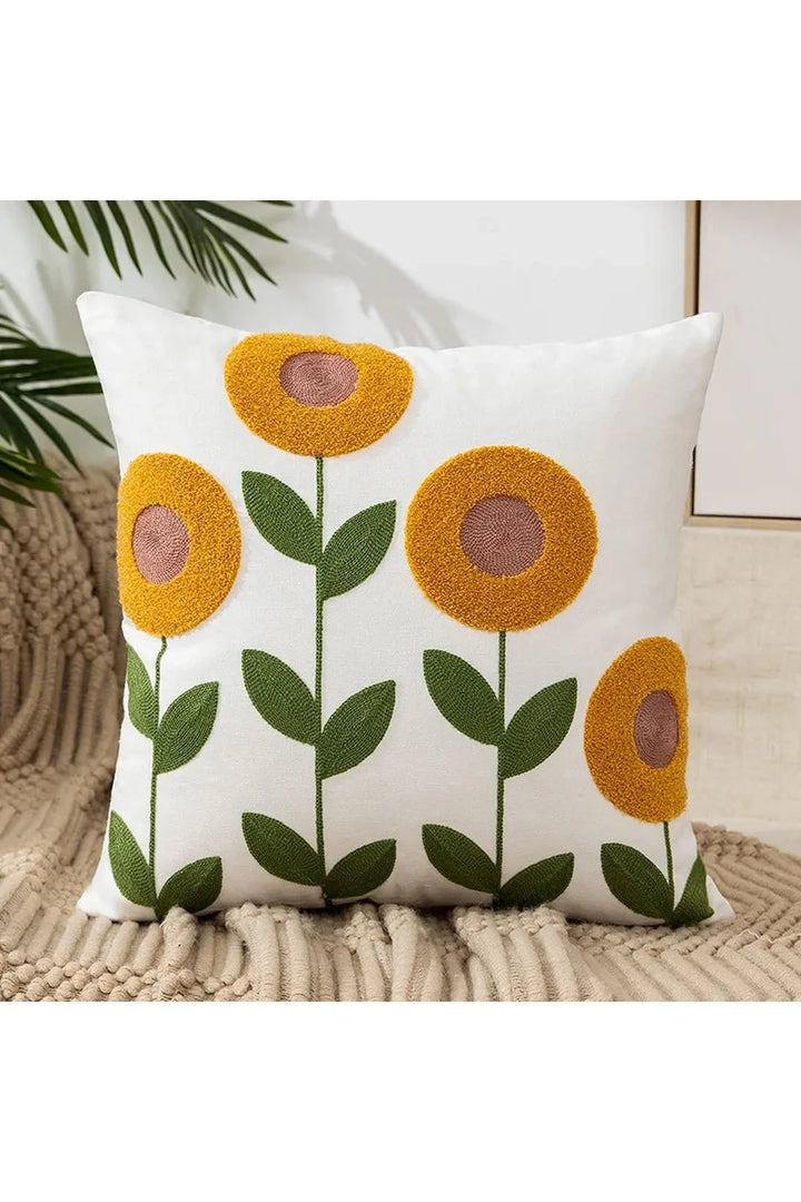 Lisslune | embroidered cushion cover