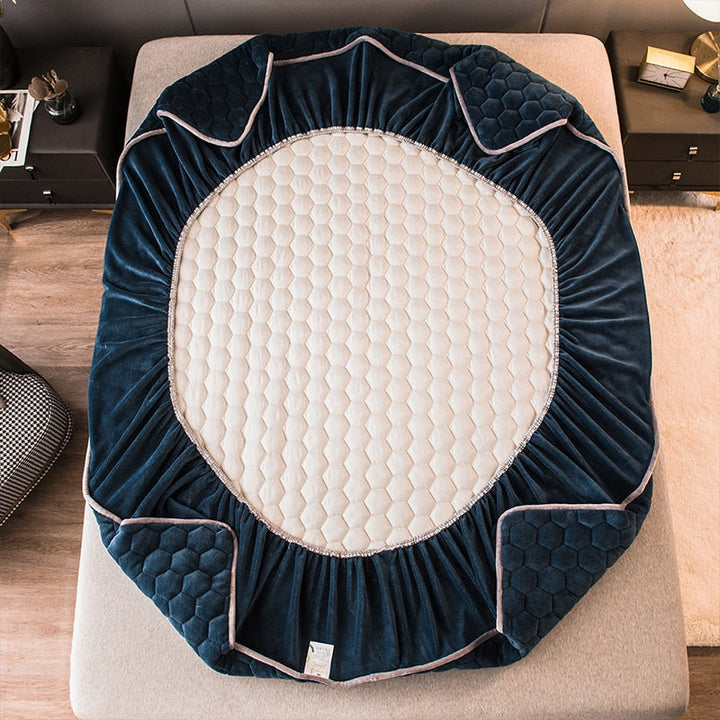 Lisslune | Elegant Velvet Thick Mattress Cover