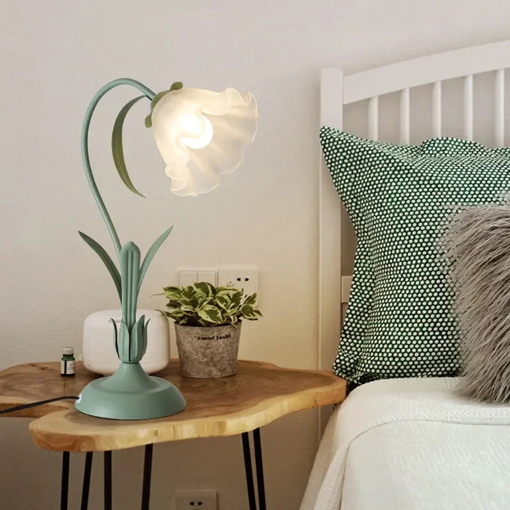 Lisslune | Blossom Glow Lily Table Lamp