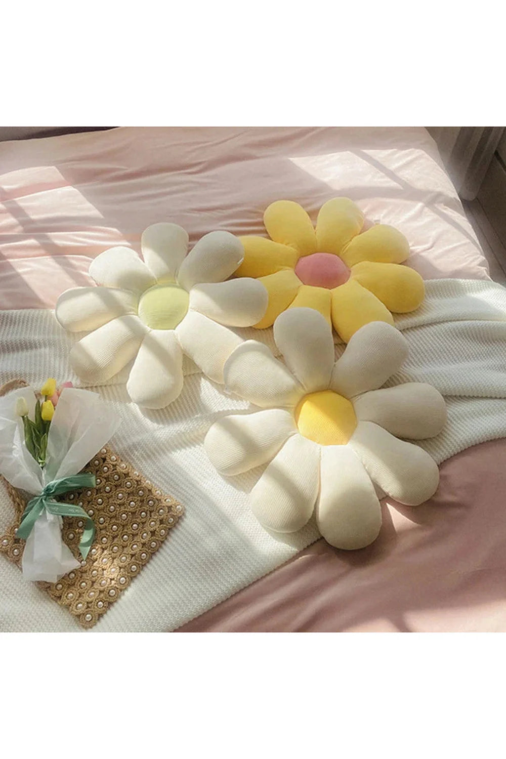 Lisslune | Petal Decorative Pillow