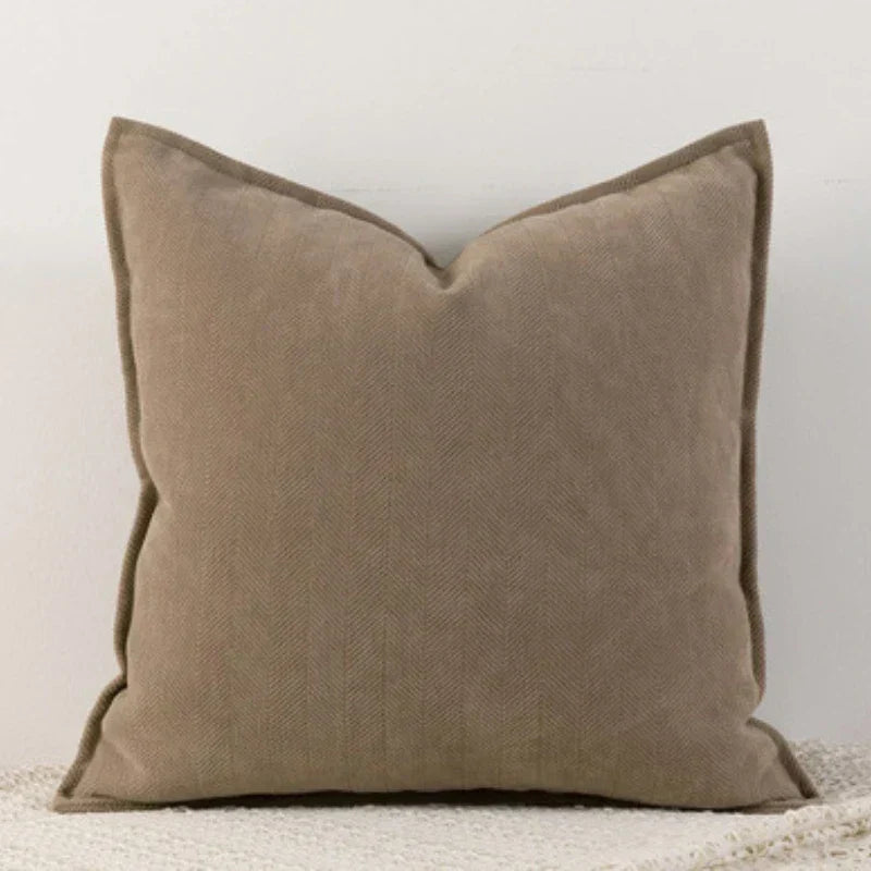 Lisslune | PureChenille - Elegant Cushion Cover for a Cozy Ambience