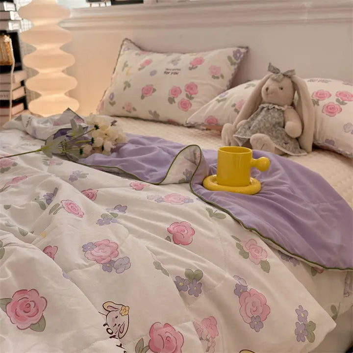 Rynx Floral Print Quilt Soft Skin-Friendly Breathable Summer Blanket with Ultrasonic Embossing Summer Machine Washable Bedspread