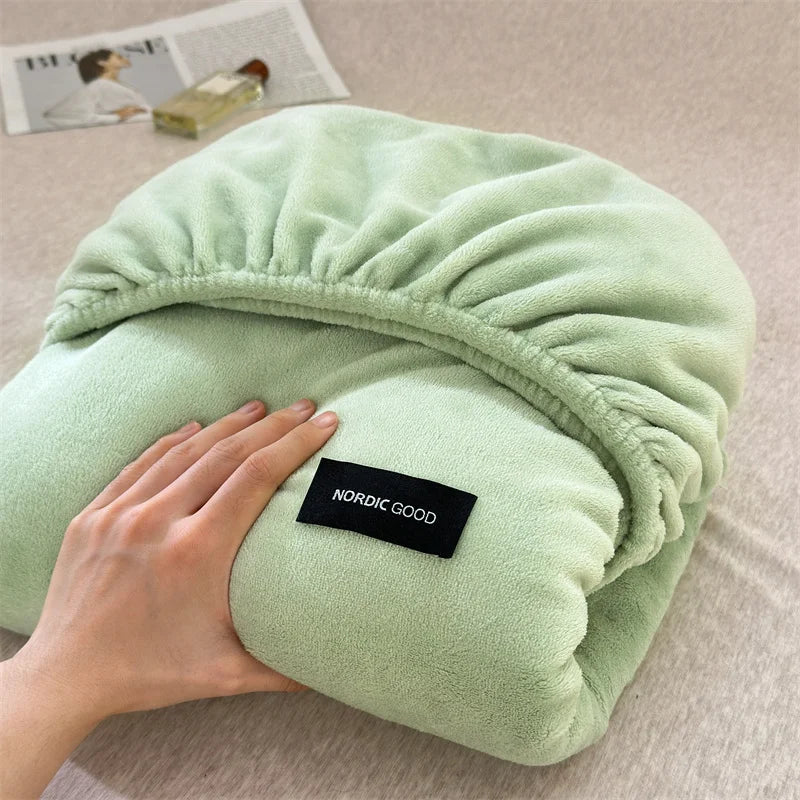 Rynx | 2024 New Comfortable and Warm A-Class High Weight Milk Velvet Unique Bed Sheet