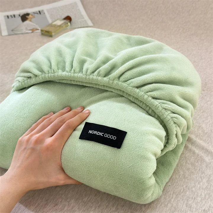 Rynx | 2024 New Comfortable and Warm A-Class High Weight Milk Velvet Unique Bed Sheet