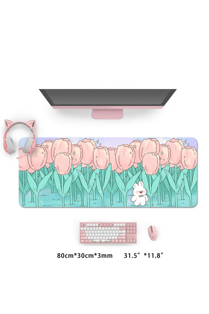Lisslune | Tulip Desk Mat
