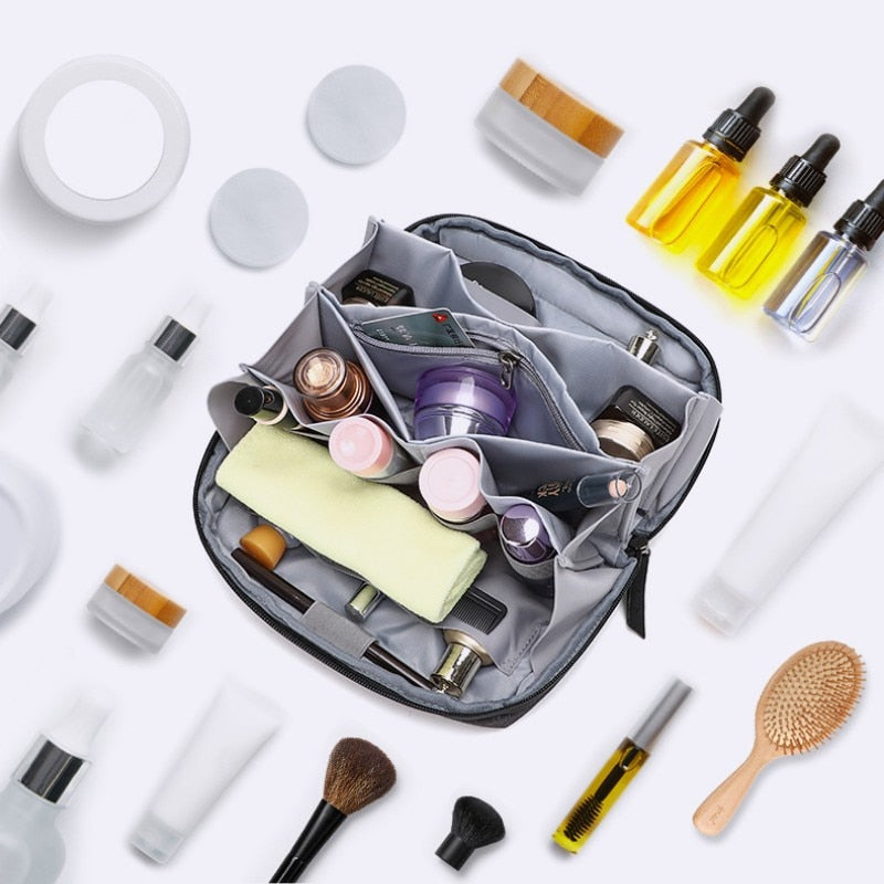 Lisslune | Travel Essential Foldable Cosmetics Storage Bag